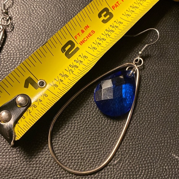 Dangling Silver tone with acrylic blue stone pierced Earrings - Picture 4 of 6